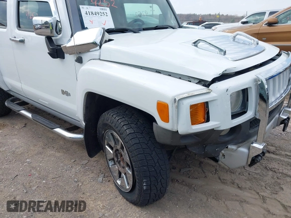2008 Hummer H3 SUV with VIN 5GTEN13E588152981, listed as a IAAI auction lot 41849252 with 173,428 mi miles and . Bid and sale history available at DreamBid. Image 6.