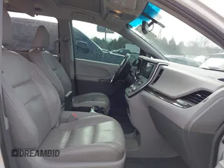 2016 Toyota Sienna XLE with VIN 5TDYK3DC8GS738204, listed as a IAAI auction lot 41105430 with 109,248 mi miles. Bid and sale history available at carsss.com. Image 5.