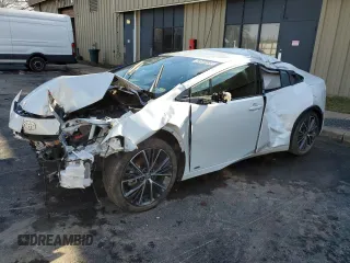 2024 Toyota Prius LE with VIN JTDADABU4R3014607, listed as a Copart auction lot 43644495 with 14,180 mi miles and Salvage Title. Bid and sale history available at carsss.com. Image 1.