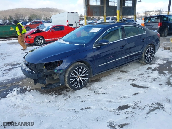 2015 Volkswagen CC VR6 4Motion with VIN WVWGU7AN7FE806970, listed as a IAAI auction lot 41581708 with 134,283 mi miles. Bid and sale history available at carsss.com. Image 18.