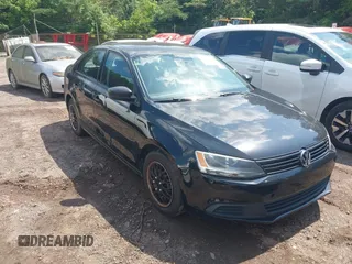 2013 Volkswagen Jetta S с VIN 3VW2K7AJXDM267682, выставлен на аукционе IAAI как лот 42472957 с пробегом 160 742 миль миль и . История ставок и продаж доступна на DreamBid. Изображение 1.
