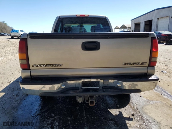 2001 Chevrolet Silverado 1500 LT with VIN 1GCEC19T41Z189653, listed as a Copart auction lot 49685925 with 393,922 mi miles and Salvage Title. Bid and sale history available at carsss.com. Image 6.
