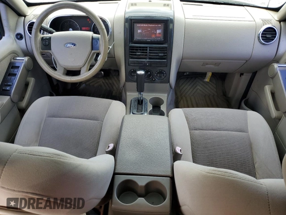 2006 Ford Explorer XLT z VIN 1FMEU63E66ZA29135, wystawiony jako Copart lot #54723255 z przebiegiem 202 815 mil mil oraz Czysty tytuł • Clean title. Historia ofert i sprzedaży dostępna na DreamBid. Obrazek 8.