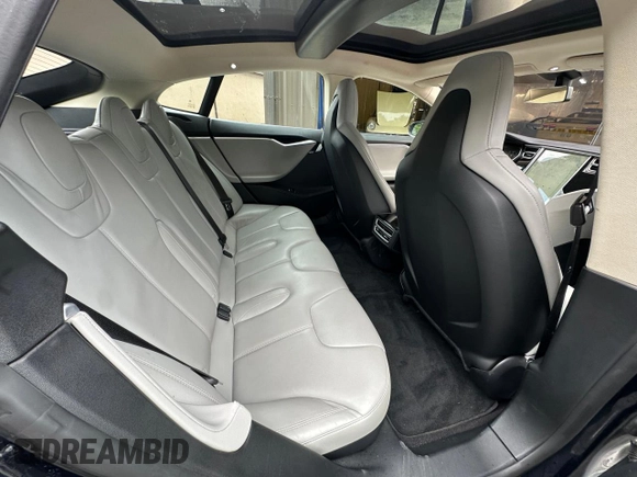 2014 Tesla Model S 60 with VIN 5YJSA1H14EFP41320, listed as a Copart auction lot 61816795 with 176,055 mi miles and Clean title. Bid and sale history available at DreamBid. Image 6.