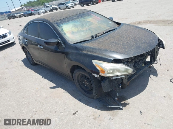 2015 Nissan Altima S with VIN 1N4AL3AP0FN303483, listed as a IAAI auction lot 42266007 with 173,166 mi miles and . Bid and sale history available at DreamBid. Image 1.