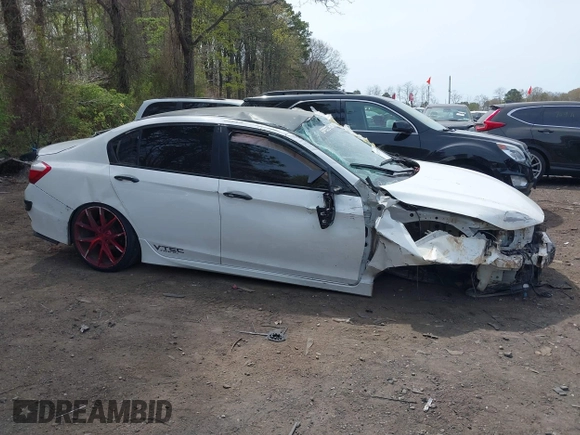 2016 Honda Accord Sport z VIN 1HGCR2F50GA213439, wystawiony jako IAAI lot #42081539 z przebiegiem 82 937 mil mil oraz . Historia ofert i sprzedaży dostępna na DreamBid. Obrazek 13.