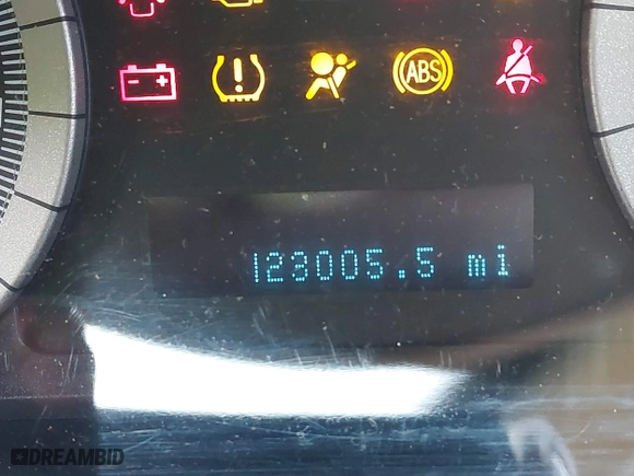2008 Ford Escape Limited with VIN 1FMCU04168KE51420, listed as a IAAI auction lot 41435393 with 123,005 mi miles. Bid and sale history available at carsss.com. Image 7.