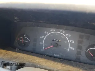1990 Geo Metro z VIN 2C1MR2466L6018173, wystawiony jako Copart lot #72966054 z przebiegiem 88 980 mil mil oraz Szkody całkowita. Historia ofert i sprzedaży dostępna na DreamBid. Obrazek 9.