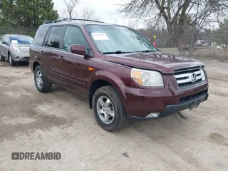 2008 Honda Pilot EX-L with VIN 5FNYF185X8B035245, listed as a IAAI auction lot 42028199 with 191,348 mi miles. Bid and sale history available at carsss.com. Image 1.