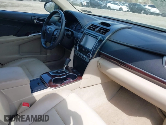 2014 Toyota Camry L with VIN 4T1BF1FKXEU472224, listed as a IAAI auction lot 41922829 with 93,787 mi miles. Bid and sale history available at carsss.com. Image 5.