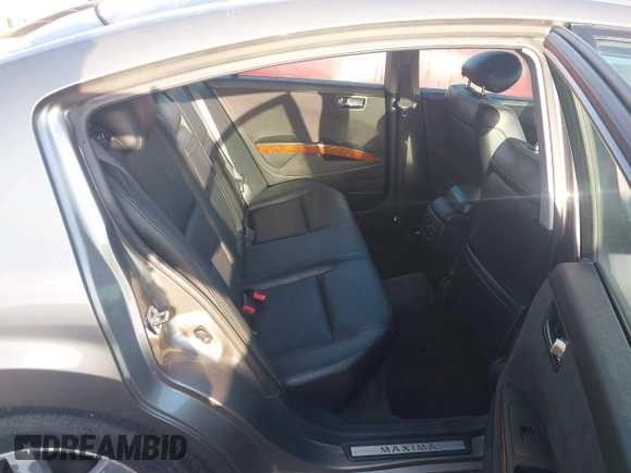 2005 Nissan Maxima SL with VIN 1N4BA41E05C849421, listed as a IAAI auction lot 42621352 with 252,608 mi miles and . Bid and sale history available at DreamBid. Image 8.