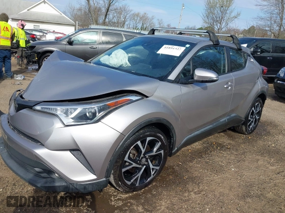 2018 Toyota C-HR XLE with VIN NMTKHMBX6JR057321, listed as a IAAI auction lot 41894322 with 50,606 mi miles. Bid and sale history available at carsss.com. Image 17.