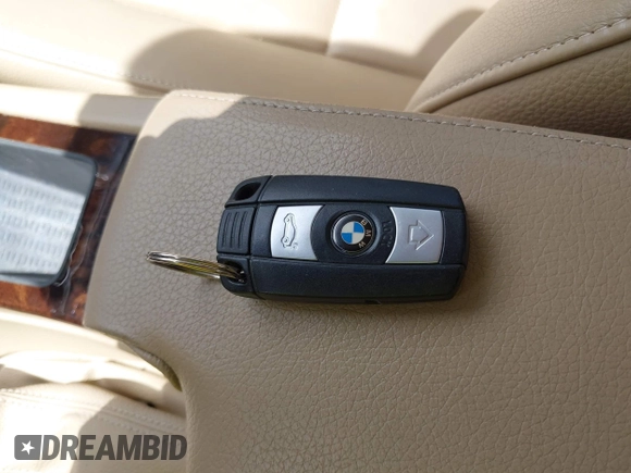 2011 BMW 3 Series 328i xDrive with VIN WBAPK7C54BF195252, listed as a IAAI auction lot 42056005 with 101,645 mi miles. Bid and sale history available at carsss.com. Image 11.