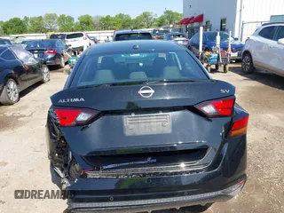 2024 Nissan Altima 2.5 SV with VIN 1N4BL4DVXRN337259, listed as a IAAI auction lot 41822687 with 35,143 mi miles. Bid and sale history available at carsss.com. Image 16.