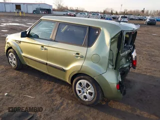 2012 Kia Soul with VIN KNDJT2A50C7391275, listed as a IAAI auction lot 41811882 with 112,630 mi miles. Bid and sale history available at carsss.com. Image 3.