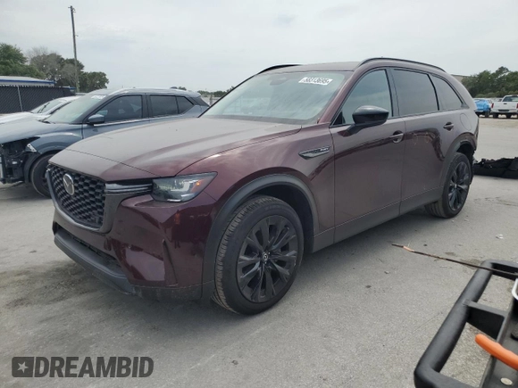 2025 Mazda CX-90 Premium Sport z VIN JM3KKCHA1S1200293, wystawiony jako Copart lot #58313695 z przebiegiem 4 726 mil mil oraz Szkoda całkowita • Salvage title. Historia ofert i sprzedaży dostępna na DreamBid. Obrazek 1.