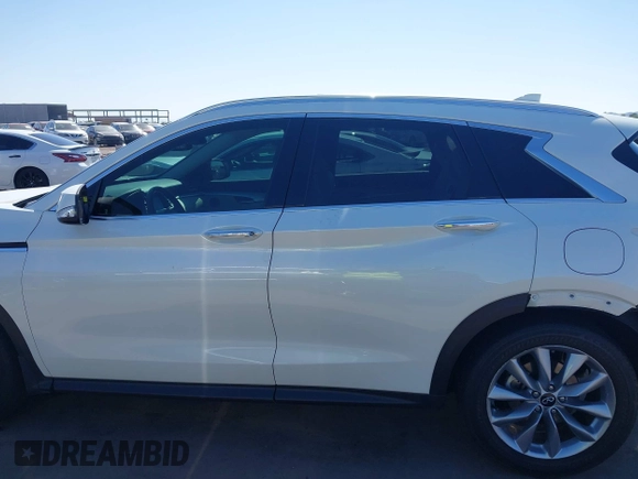 2020 Infiniti QX50 Luxe z VIN 3PCAJ5M38LF102168, wystawiony jako IAAI lot #42303489 z przebiegiem 24 910 mil mil oraz . Historia ofert i sprzedaży dostępna na DreamBid. Obrazek 15.