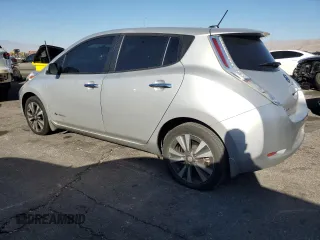 2015 Nissan LEAF S with VIN 1N4AZ0CP3FC332935, listed as a Copart auction lot 44052215 with 111,104 mi miles and Clean Title. Bid and sale history available at carsss.com. Image 2.