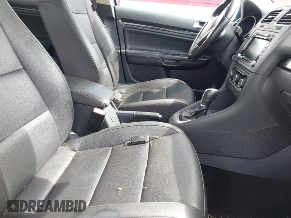 2014 Volkswagen Jetta TDI w/Sunroof & Nav с VIN 3VWPL7AJ6EM627504, выставлен на аукционе IAAI как лот 41970302 с пробегом 62 769 миль миль и . История ставок и продаж доступна на DreamBid. Изображение 5.