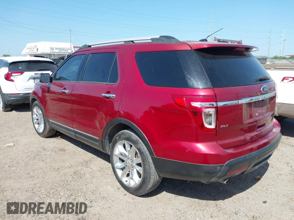 2014 Ford Explorer XLT with VIN 1FM5K7D82EGA59120, listed as a IAAI auction lot 42005255 with 159,791 mi miles. Bid and sale history available at carsss.com. Image 3.