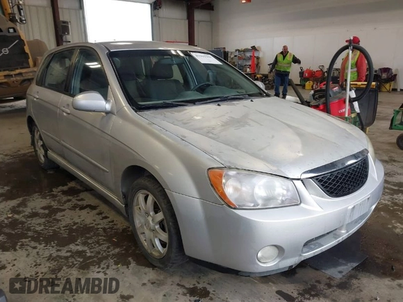 2006 Kia Spectra with VIN KNAFE161X65283615, listed as a IAAI auction lot 41955968 with 185,177 mi miles. Bid and sale history available at carsss.com. Image 1.