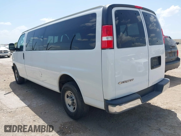 2020 Chevrolet Express Passenger LS с VIN 1GAZGNFG1L1240914, выставлен на аукционе IAAI как лот 42558334 с пробегом 38 750 миль миль и . История ставок и продаж доступна на DreamBid. Изображение 3.