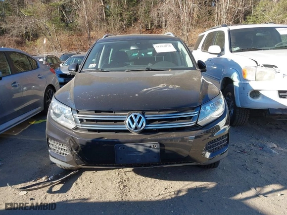 2017 Volkswagen Tiguan Wolfsburg Edition with VIN WVGSV7AX4HW511407, listed as a IAAI auction lot 41283078 with 73,318 mi miles. Bid and sale history available at carsss.com. Image 12.