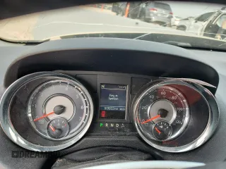 2013 Chrysler Town & Country Touring z VIN 2C4RC1BG6DR665222, wystawiony jako Copart lot #59417135 z przebiegiem 169 833 mil mil oraz Nie do naprawy • Non repairable. Historia ofert i sprzedaży dostępna na DreamBid. Obrazek 9.
