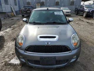 2010 MINI Convertible S with VIN WMWMS3C57ATY08895, listed as a Copart auction lot 41870075 with 101,573 mi miles and Clean title. Bid and sale history available at DreamBid. Image 5.