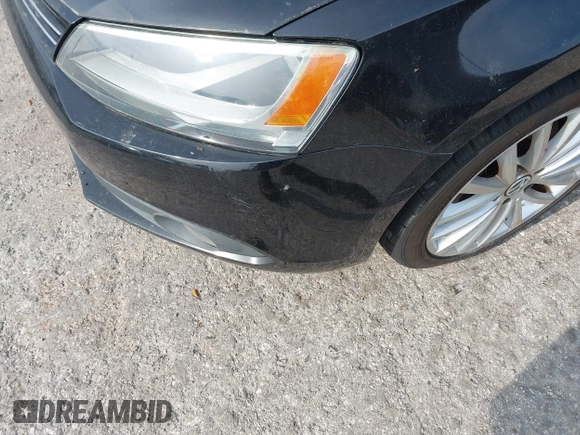 2011 Volkswagen Jetta SEL с VIN 3VWLX7AJ6BM394822, выставлен на аукционе IAAI как лот 42360987 с пробегом 173 310 миль миль и . История ставок и продаж доступна на DreamBid. Изображение 6.