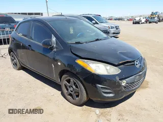 2013 Mazda 2 Sport z VIN JM1DE1KY1D0163161, wystawiony jako IAAI lot #42521419 z przebiegiem 112 126 mil mil oraz . Historia ofert i sprzedaży dostępna na DreamBid. Obrazek 1.