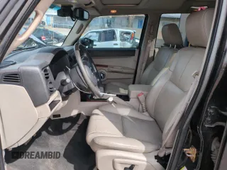 2006 Jeep Commander Limited z VIN 1J8HG58216C305797, wystawiony jako Copart lot #50518085 z przebiegiem 152 249 mil mil oraz Szkoda całkowita • Salvage title. Historia ofert i sprzedaży dostępna na DreamBid. Obrazek 7.
