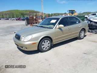 2004 Hyundai Sonata with VIN KMHWF25S94A048669, listed as a IAAI auction lot 42109535 with 157,687 mi miles. Bid and sale history available at carsss.com. Image 2.