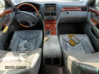 2003 Lexus LS 430 z VIN JTHBN30F830120700, wystawiony jako Copart lot #60638215 z przebiegiem 288 298 mil mil oraz Czysty tytuł • Clean title. Historia ofert i sprzedaży dostępna na DreamBid. Obrazek 8.