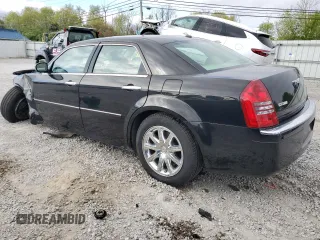 2007 Chrysler 300 C with VIN 2C3KA63H67H820152, listed as a Copart auction lot 50472634 with 72,330 mi miles and Salvage Title. Bid and sale history available at carsss.com. Image 2.