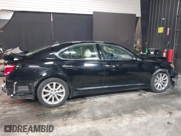 2011 Lexus LS 460 with VIN JTHCL5EF0B5008943, listed as a IAAI auction lot 41919108 with 304,511 mi miles and . Bid and sale history available at DreamBid. Image 14.