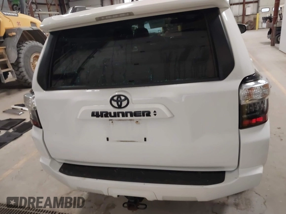 2022 Toyota 4Runner SR5 Premium с VIN JTENU5JR1N6056873, выставлен на аукционе IAAI как лот 42060542 с пробегом 41 883 миль миль и . История ставок и продаж доступна на DreamBid. Изображение 17.
