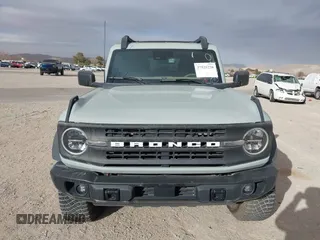 2022 Ford Bronco с VIN 1FMEE5DP8NLB10601, выставлен на аукционе IAAI как лот 37525258 с пробегом Не указан миль и . История ставок и продаж доступна на DreamBid. Изображение 12.