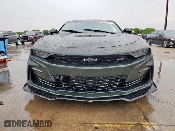 2020 Chevrolet Camaro 2SS z VIN 1G1FG1R7XL0106321, wystawiony jako Copart lot #54905995 z przebiegiem Nie podano mil oraz Szkoda całkowita • Salvage title. Historia ofert i sprzedaży dostępna na DreamBid. Obrazek 5.