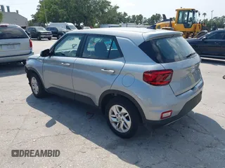 2021 Hyundai Venue SE z VIN KMHRB8A38MU112404, wystawiony jako IAAI lot #42221700 z przebiegiem 19 281 mil mil oraz . Historia ofert i sprzedaży dostępna na DreamBid. Obrazek 3.