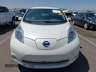 2017 Nissan LEAF SV with VIN 1N4BZ0CP1HC304381, listed as a IAAI auction lot 42532396 with 117,931 mi miles and . Bid and sale history available at DreamBid. Image 13.