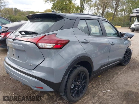 2024 Nissan Kicks SR with VIN 3N1CP5DV2RL505746, listed as a IAAI auction lot 40585469 with 4,430 mi miles and . Bid and sale history available at carsss.com. Image 4.