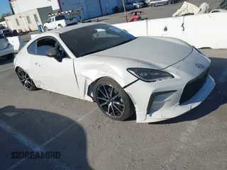 2022 Toyota GR86 with VIN JF1ZNBB13N9755100, listed as a IAAI auction lot 41263586 with 24,974 mi miles. Bid and sale history available at carsss.com. Image 1.
