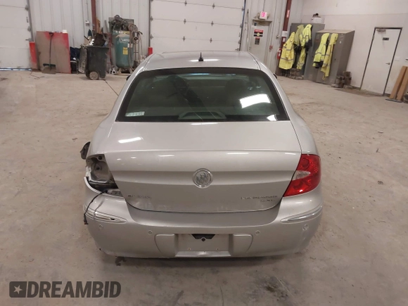 2008 Buick LaCrosse CXL with VIN 2G4WD582181278869, listed as a IAAI auction lot 41734181 with 152,518 mi miles. Bid and sale history available at carsss.com. Image 16.