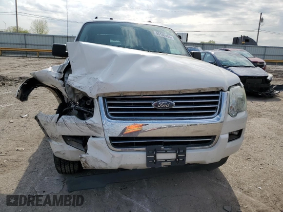 2008 Ford Explorer XLT z VIN 1FMEU73E28UA27744, wystawiony jako Copart lot #56165405 z przebiegiem 119 290 mil mil oraz Szkoda całkowita • Salvage title. Historia ofert i sprzedaży dostępna na DreamBid. Obrazek 5.