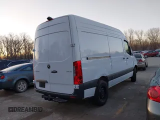2025 Mercedes-Benz Sprinter Cargo with VIN W1Y4KBHY8ST203488, listed as a IAAI auction lot 41783964 with 1,578 mi miles and . Bid and sale history available at carsss.com. Image 4.