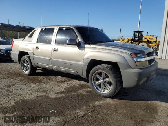 2002 Chevrolet Avalanche z VIN 3GNEC13T62G249465, wystawiony jako Copart lot #84878094 z przebiegiem 209 864 mil mil oraz Czysty tytuł • Clean title. Historia ofert i sprzedaży dostępna na DreamBid. Obrazek 4.