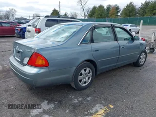 2002 Toyota Avalon XL with VIN 4T1BF28B72U211213, listed as a IAAI auction lot 41717347 with 215,979 mi miles and . Bid and sale history available at DreamBid. Image 4.