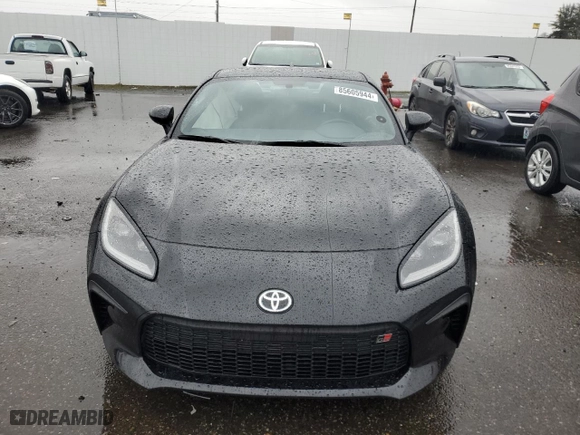 2024 Toyota GR86 with VIN JF1ZNBB11R9756851, listed as a Copart auction lot 85605944 with 3,935 mi miles and Salvage Title. Bid and sale history available at carsss.com. Image 5.