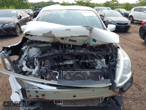 2019 Nissan Versa SV z VIN 3N1CN7AP1KL809079, wystawiony jako IAAI lot #42405903 z przebiegiem 76 115 mil mil oraz . Historia ofert i sprzedaży dostępna na DreamBid. Obrazek 6.